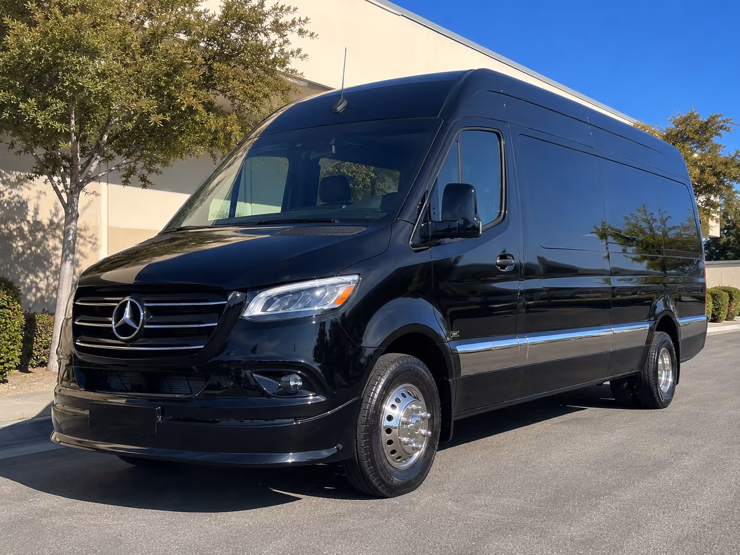 st petersburg employee shuttle van service
