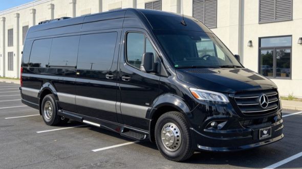 st petersburg airport sprinter van service